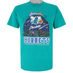 NBA - Charlotte Hornets Shooting Stars T-Shirt 1990s Large Vintage Retro Basketball
