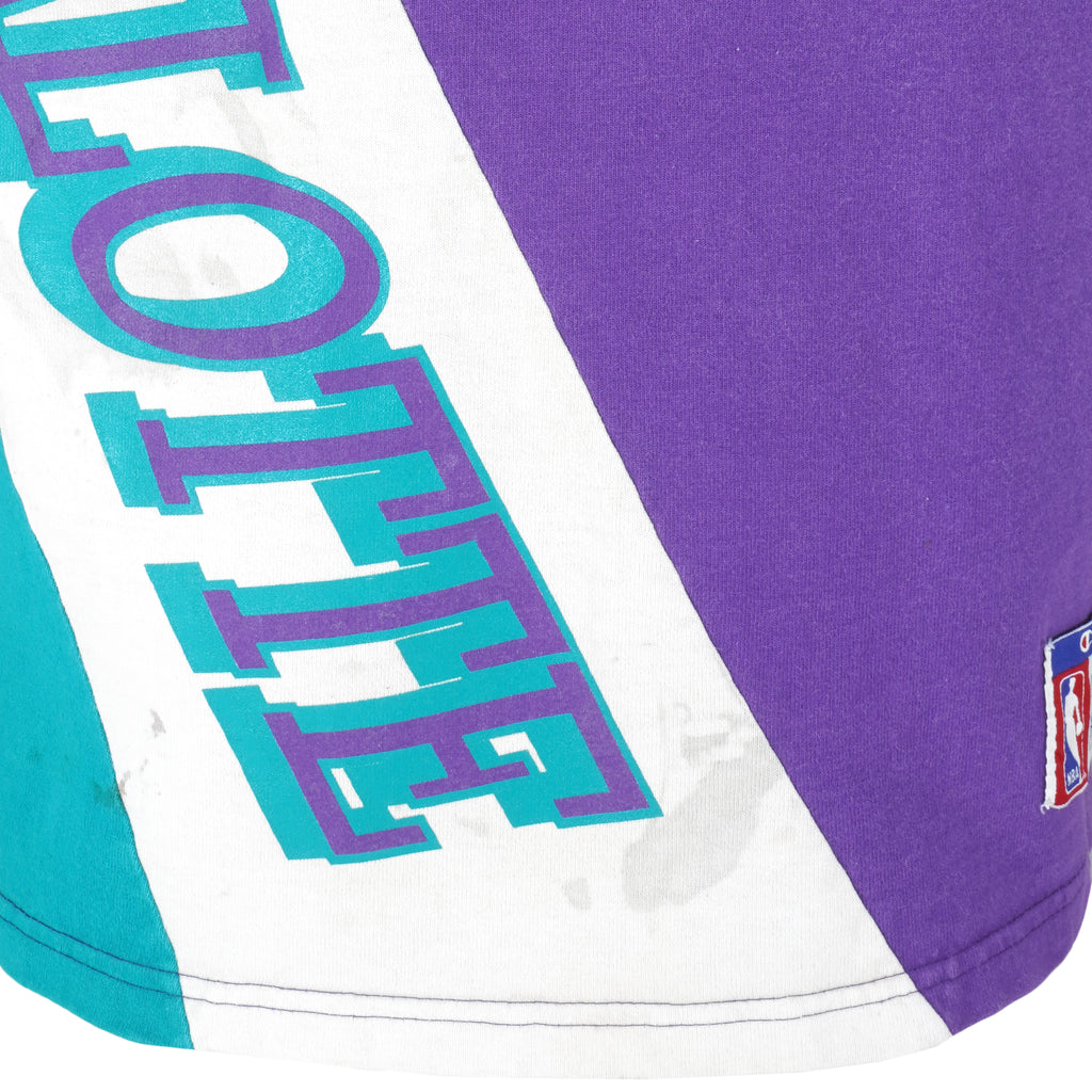 Champion - Charlotte Hornets T-Shirt 1990s X-Large Vintage Retro Basketball