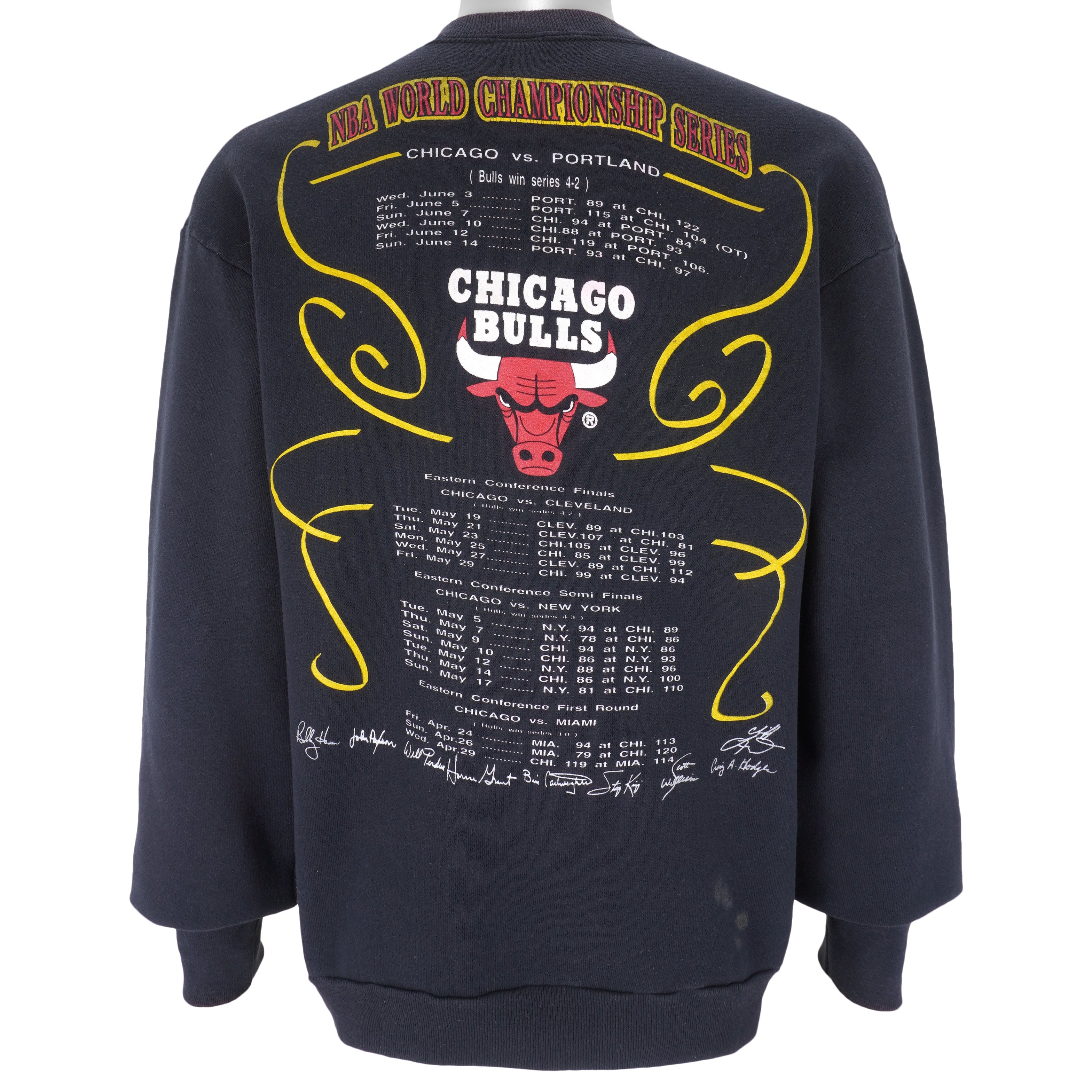 NBA (Changes) - Black Chicago Bulls Crew Neck Sweatshirt 1992 Large Vintage Retro Basketball