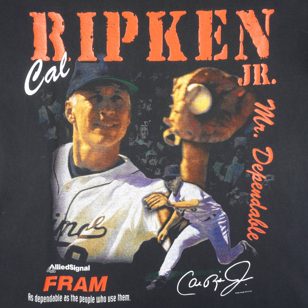 MLB (Power Pro) - Baltimore Orioles Cal Ripken T-Shirt 1997 X-Large Vintage Retro Football