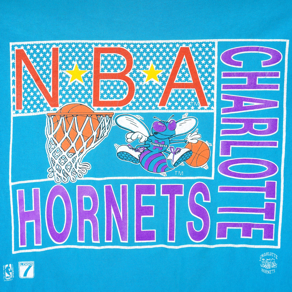 NBA (Logo 7) - Charlotte Hornets T-Shirt 1990s Large Vintage Retro Basketball