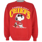 NFL (Artex) - Kansas City Chiefs Snoopy Crew Neck Sweatshirt 1990s Large Vintage Retro Football