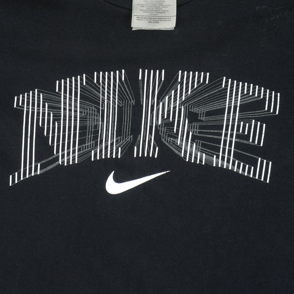 Nike - Black 3D T-Shirt 1990s X-Large Vintage Retro