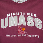 NCAA (Lee) - Umass Minutemen Embroidered Sweatshirt 1990s Large Vintage Retro Football College