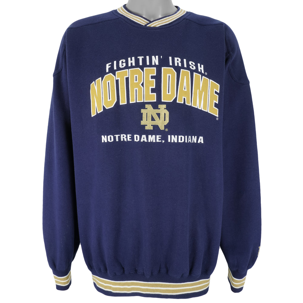 NCAA (Lee) - Notre Dame Fightin Irish Embroidered Sweatshirt 1990s X-Large Vintage Retro Football College