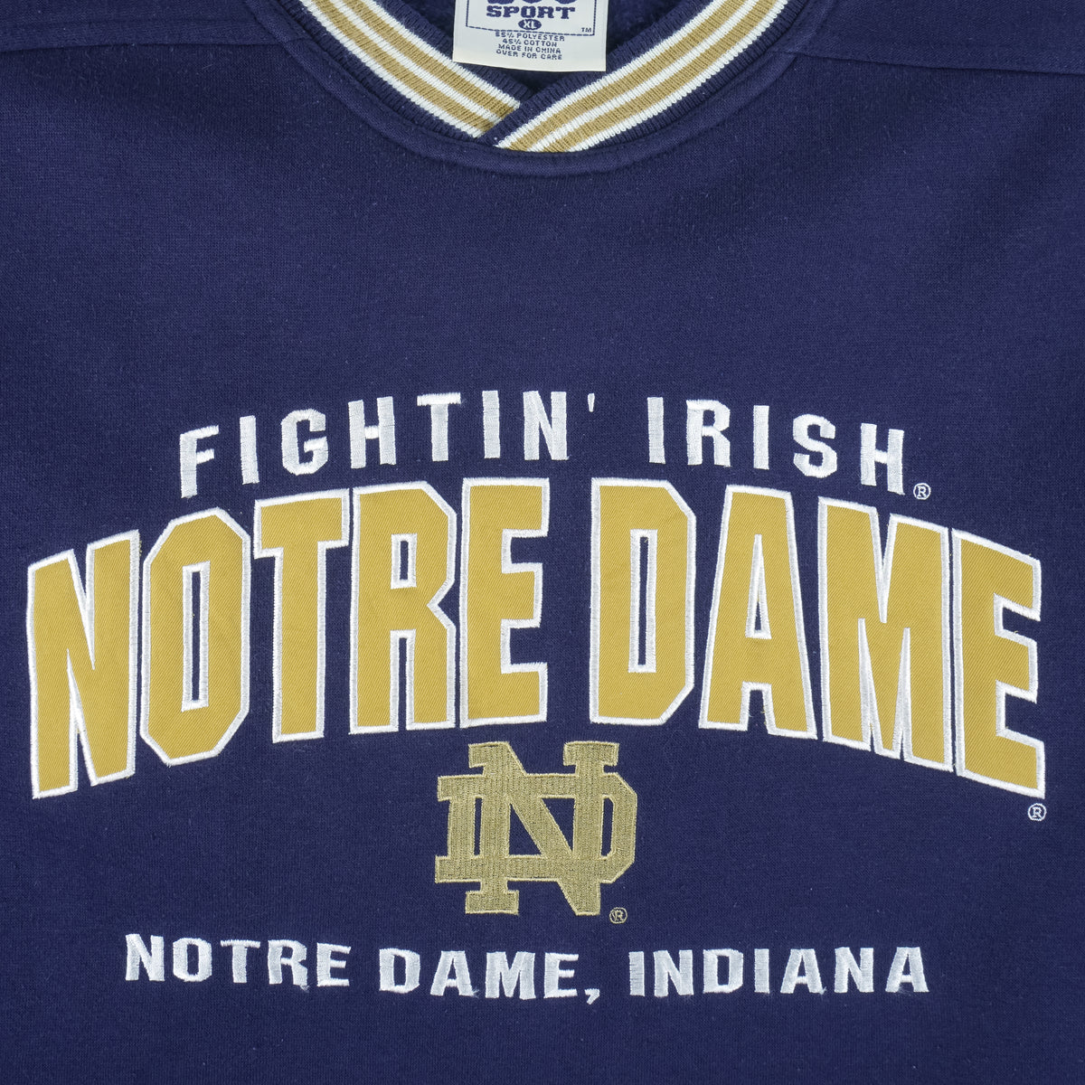 NCAA (Lee) - Notre Dame Fightin Irish Embroidered Sweatshirt 1990s X-Large Vintage Retro Football College