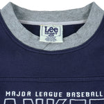 MLB (Lee) - New York Yankees Embroidered Sweatshirt 1990s X-Large Vintage Retro Baseball