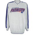 NFL (Lee) - New England Patriots Embroidered Sweatshirt 1990s X-Large Vintage Retro Football