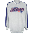 NFL (Lee) - New England Patriots Embroidered Sweatshirt 1990s X-Large Vintage Retro Football