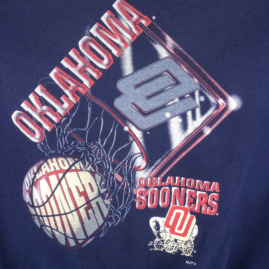 NCAA (Magic Johnson Ts) - Oklahoma Sooners Crew Neck Sweatshirt 1990s Large Vintage Retro Basketball College