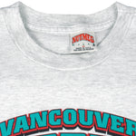 NBA (Nutmeg) - Vancouver Grizzlies T-Shirt 1994 Medium Vintage Retro Basketball