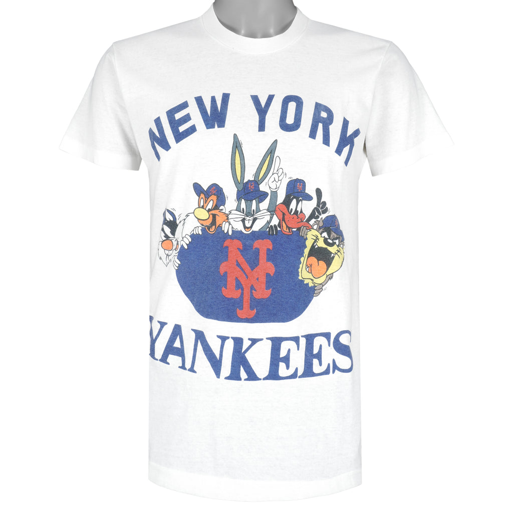 MLB (Soffe's Choice) - New York Yankees X Looney Tunes T-Shirt 1990s Medium Vintage Retro Baseball