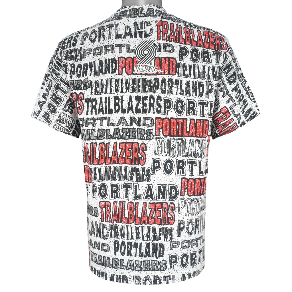 NBA (Salem) - Portland Blazers All Over Print T-Shirt 1990s Large Vintage Retro Basketball