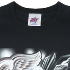 NHL (Joy Athletic) - Detroit Red Wings Steve Yzerman T-Shirt 1990s Large Vintage Retro Hockey