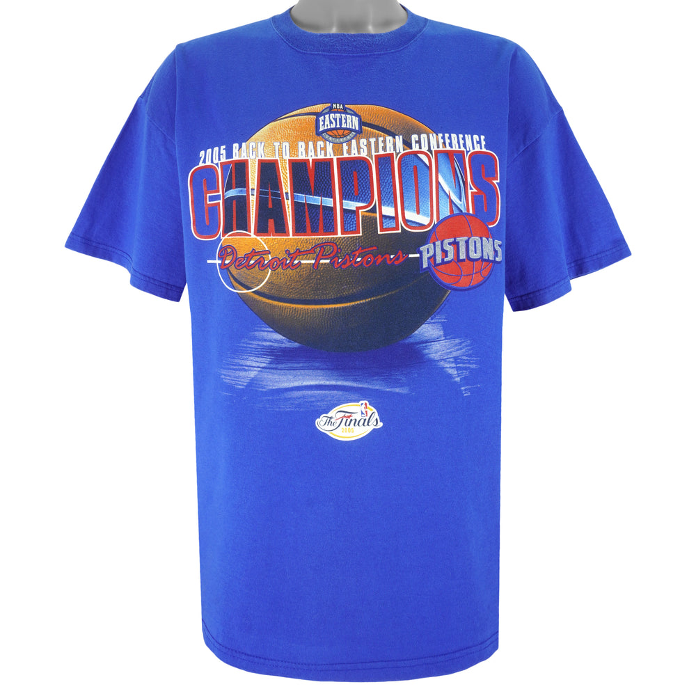 NBA (Delta) - Detroit Pistons Champions T-Shirt 2005 X-Large Vintage Retro Basketball