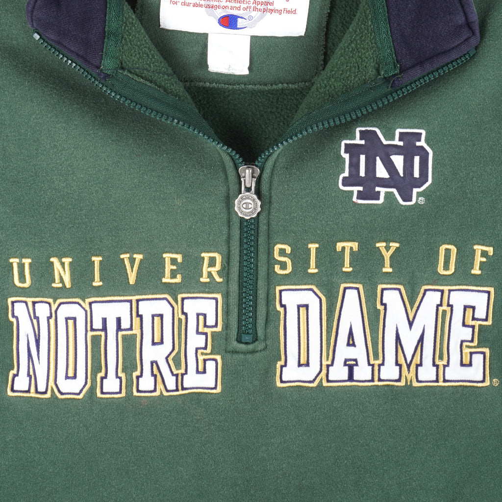 Champion - Notre Dame Fighting Irish Embroidered Sweatshirt 1990s Small Vintage Retro College