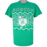 NBA (Hanes) - Green Boston Celtics T-Shirt 1990s Large Vintage Retro Basketball