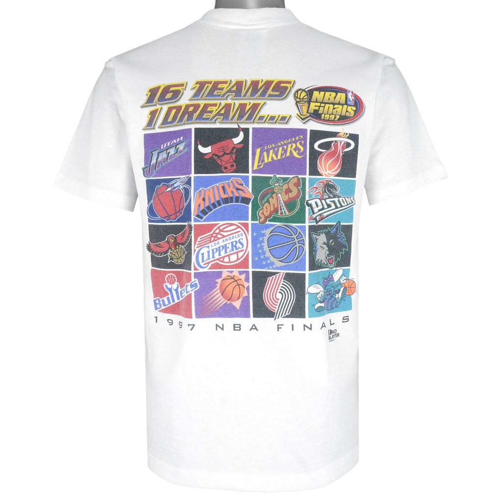 NBA (Pro Player) - 16 Teams 1 Dream Logo Finals T-Shirt 1997 Medium Vintage Retro Basketball