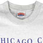 MLB (Nutmeg) - Chicago Cubs Big Logo T-Shirt 1991 X-Large Vintage Retro Baseball