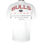 NBA (True-Fan) - Chicago Bulls Big Logo T-Shirt 1990s X-Large Vintage Retro Basketball