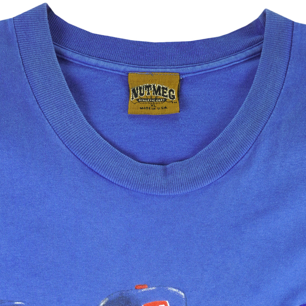MLB (Nutmeg) - Texas Rangers Nolan Ryan Embroidered T-Shirt 1990s X-Large Vintage Retro Baseball
