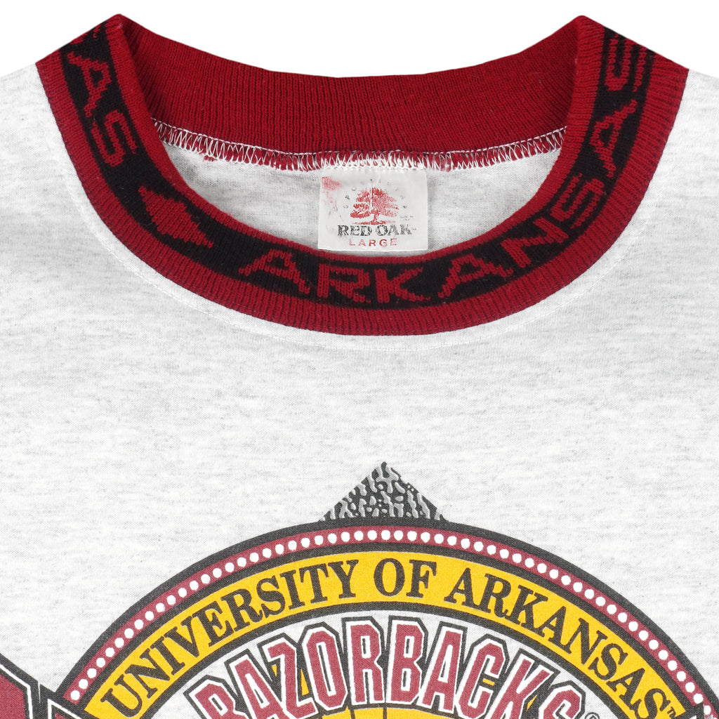 NCAA (Red Oak) - Arkansas Razorbacks T-Shirt 1990s Large Vintage Retro College