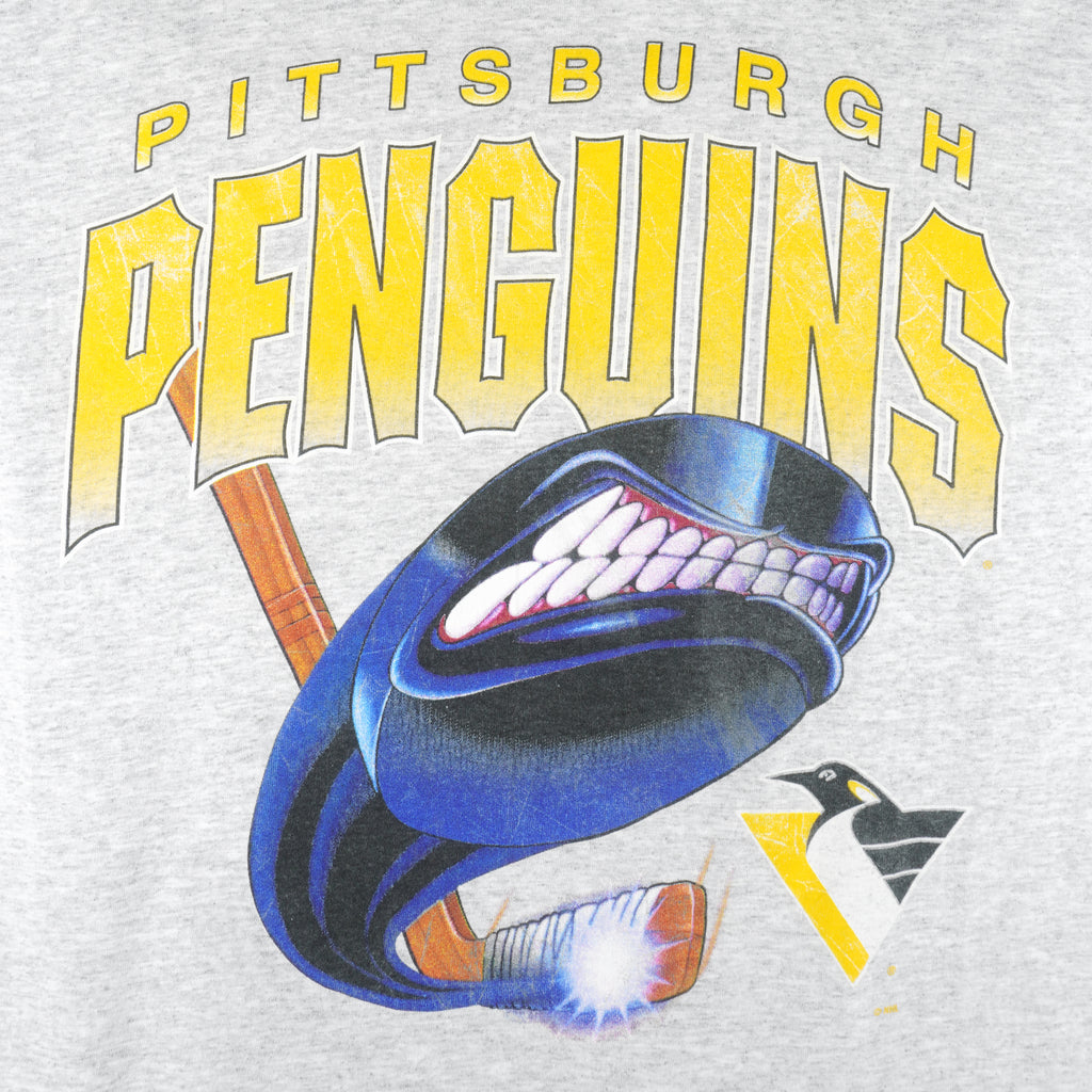NHL (Jostens) - Pittsburgh Penguins Big Logo T-Shirt 1990s X-Large Vintage Retro Hockey