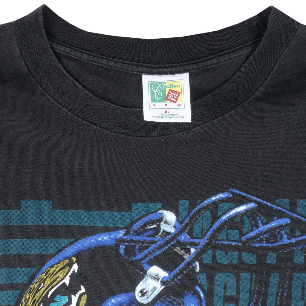 NFL (Cotton Wise) - Jacksonville Jaguars Helmet T-Shirt 1996 X-Large