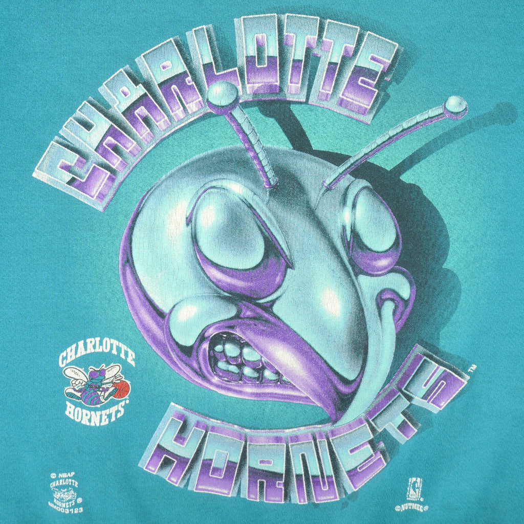 NBA (Lee) - Charlotte Hornets Crew Neck Sweatshirt 1990s Large Vintage Retro Basketball