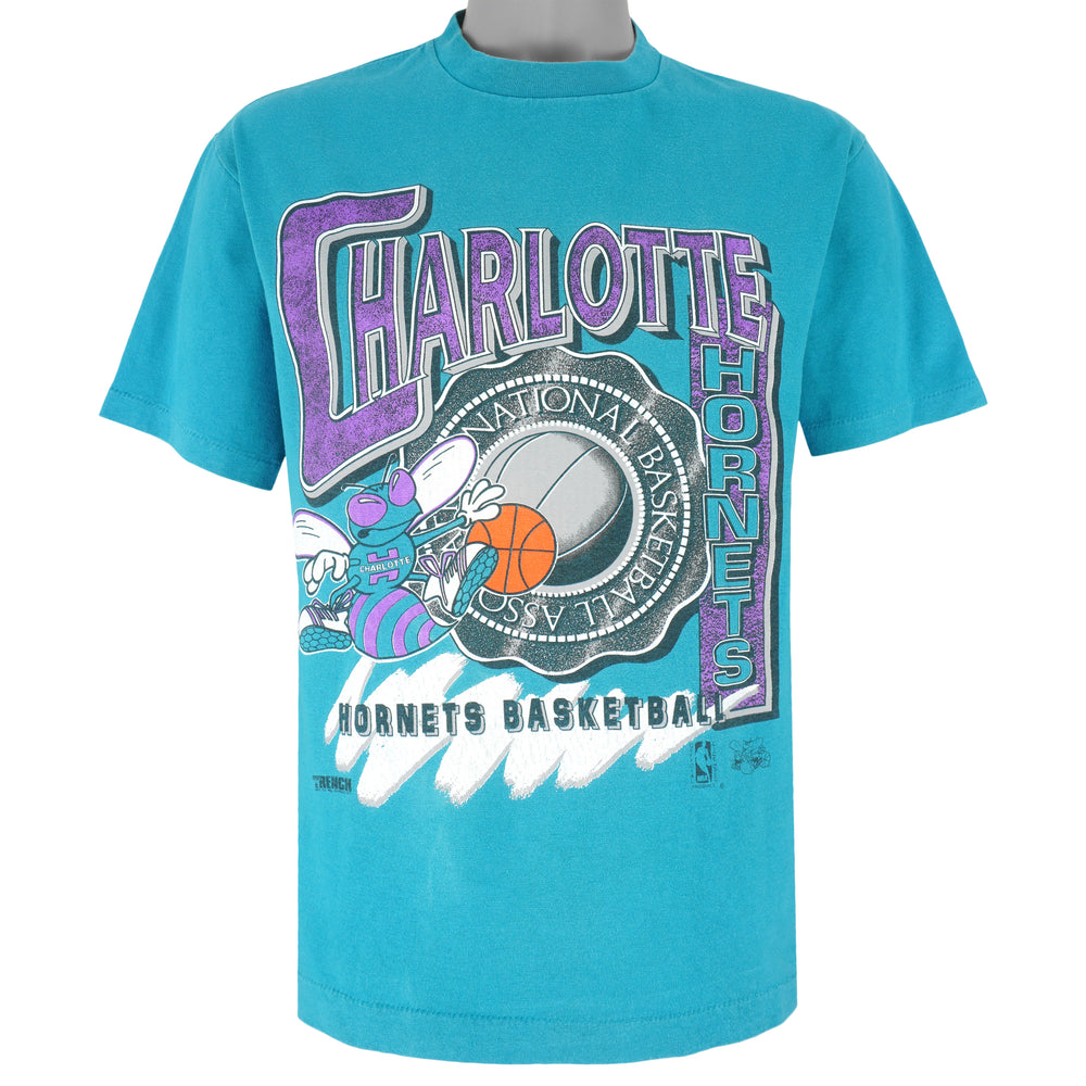 NBA (Trench) - Charlotte Hornets Basketball T-Shirt 1990s Large Vintage Retro Basketball