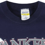 MLB (Santee) - New York Yankees Eeam Of Millennium Sweatshirt 1999 XX-Large Vintage Retro Baseball