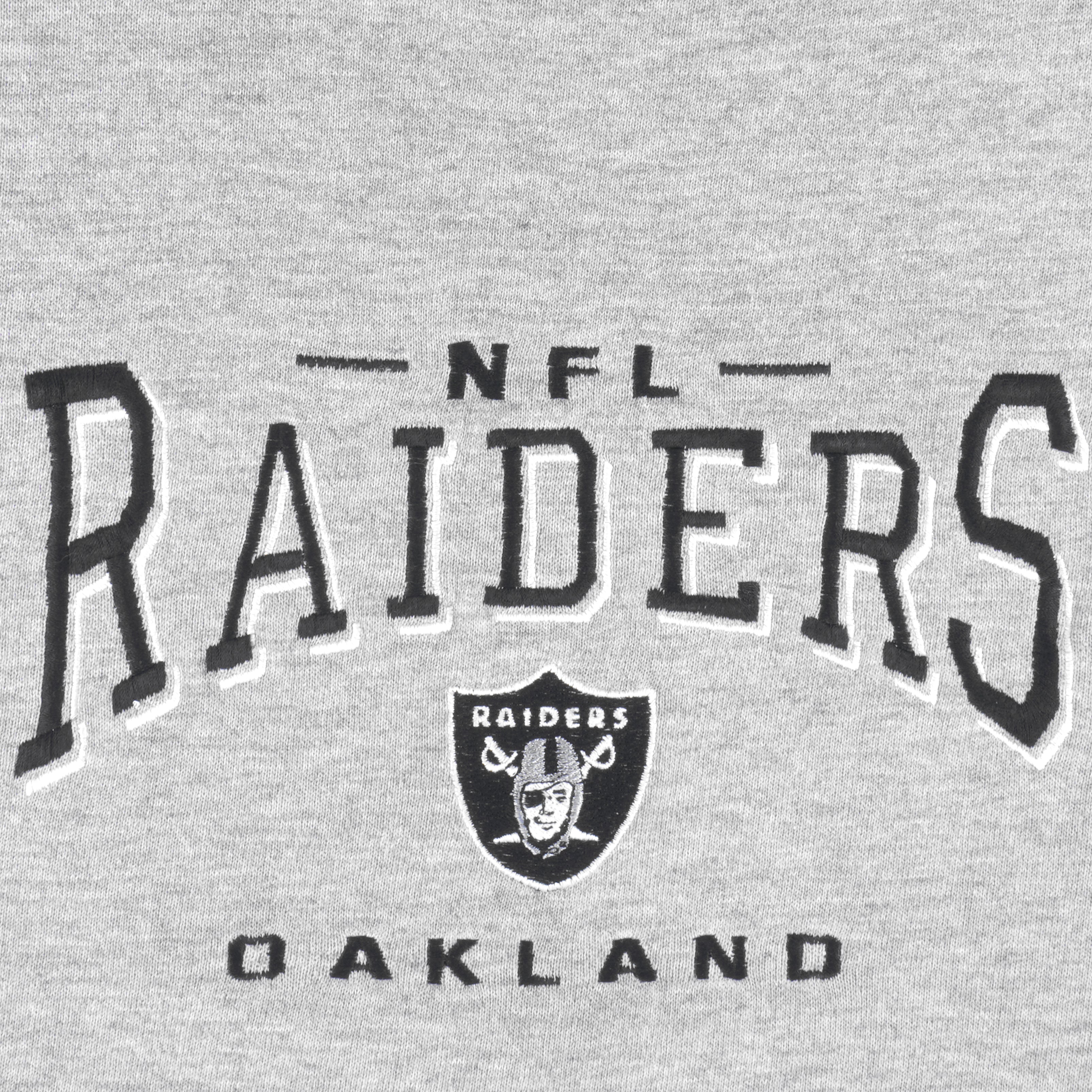 NFL (Lee) - Oakland Raiders Embroidered Crew Neck Sweatshirt 1990s Large Vintage Retro Football