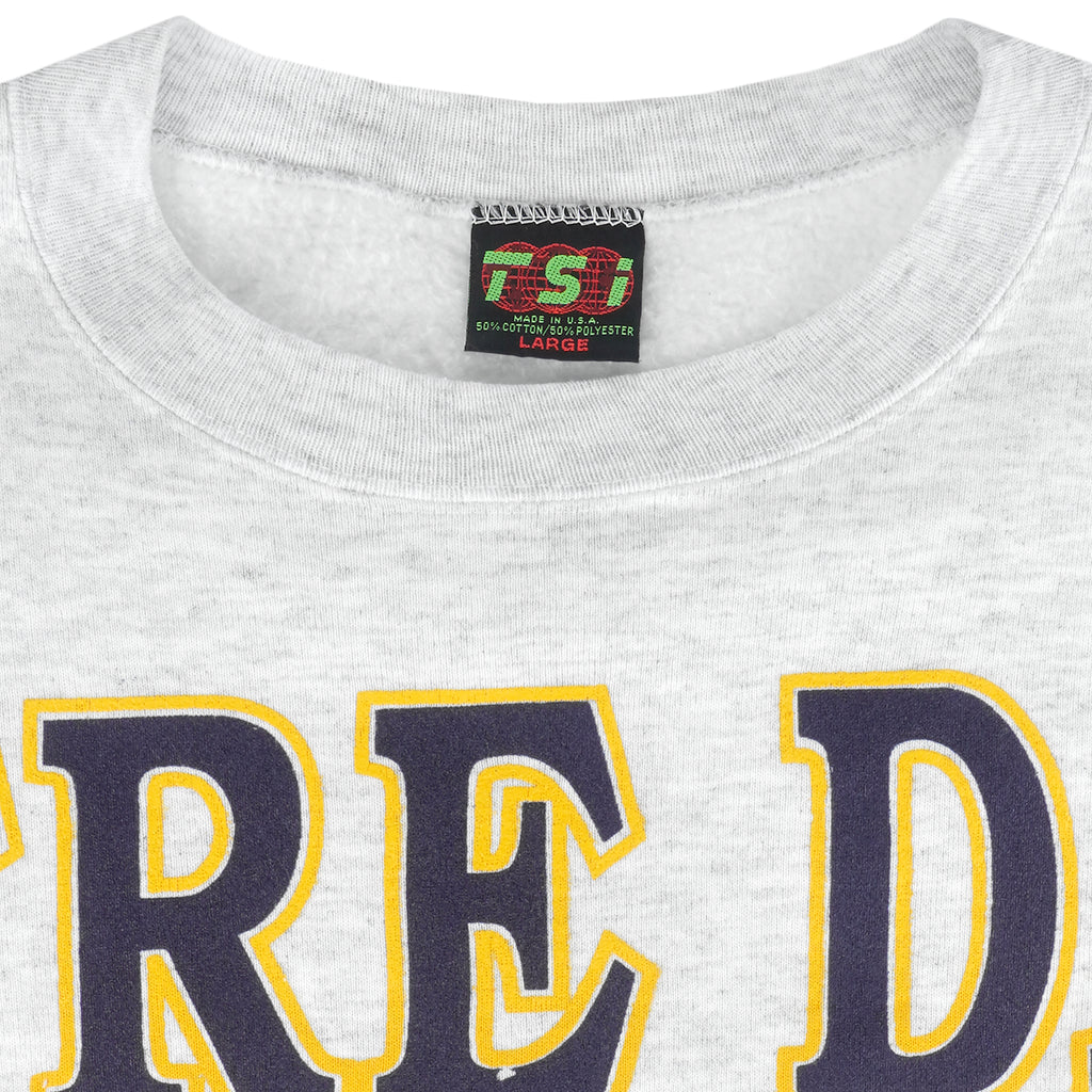 NCAA (TSI) - Notre Dame Fighting Irish Crew Neck Sweatshirt 1990s Large Vintage Retro College