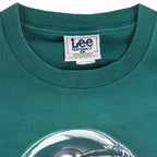 NFL (Lee) - Philadelphia Eagles Helmet T-Shirt 1990s Large Vintage Retro Football