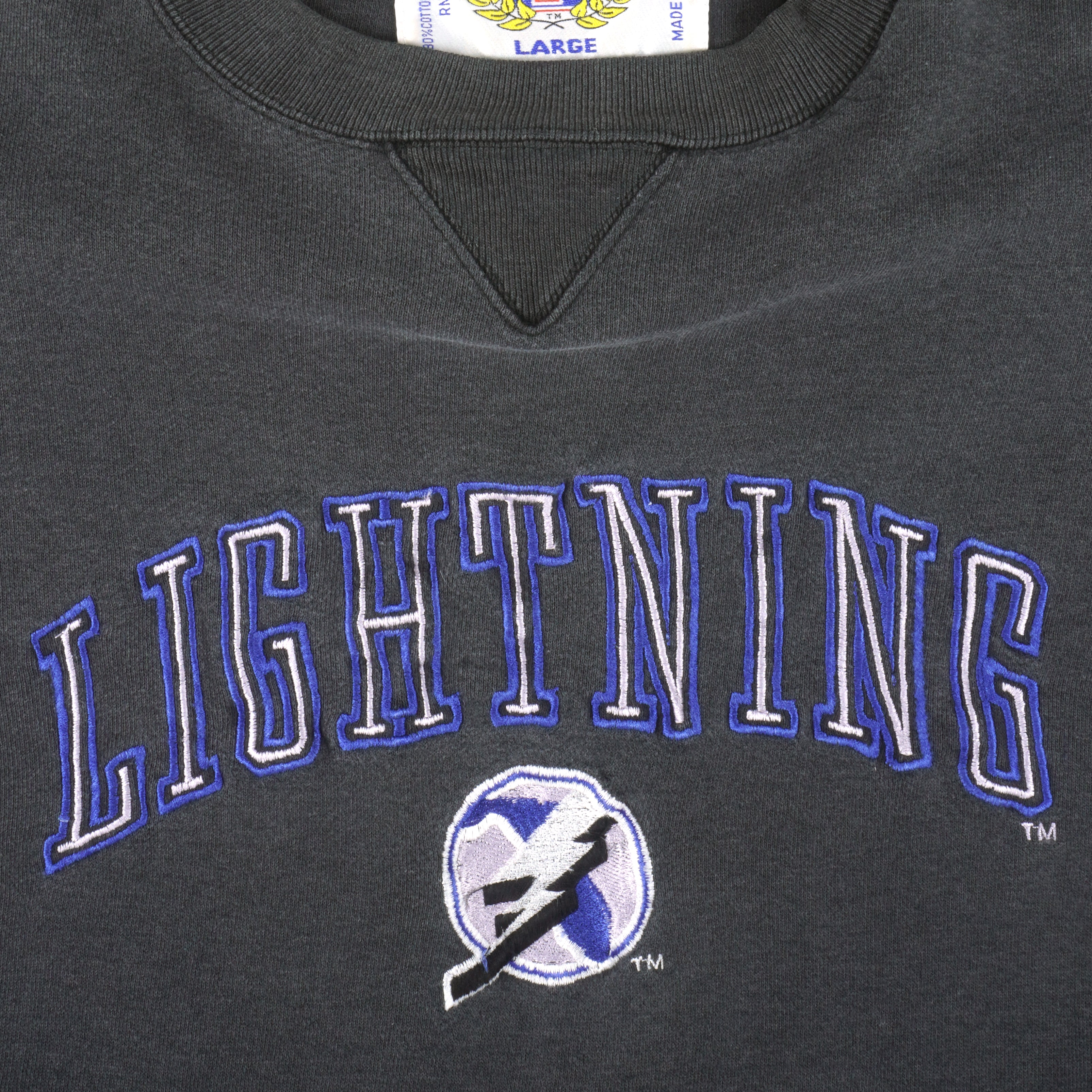 NHL (Logo 7) - Tampa Bay Lightning Embroidered Crew Neck Sweatshirt 1990s Large Vintage Retro Hockey