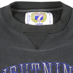 NHL (Logo 7) - Tampa Bay Lightning Embroidered Crew Neck Sweatshirt 1990s Large Vintage Retro Hockey