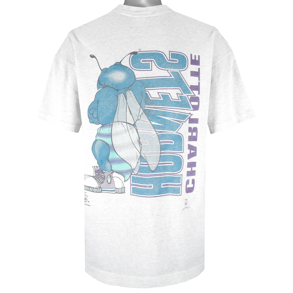 NBA (Nutmeg) - Charlotte Hornets Single Stitch T-Shirt 1990s X-Large Vintage Retro Basketball