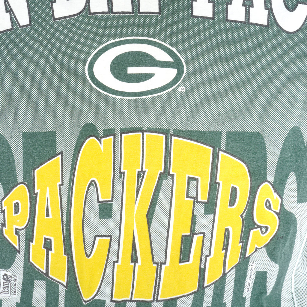 NFL (Magic Johnson Ts) - Green Bay Packers AOP T-Shirt 1990s Large Vintage Retro Football