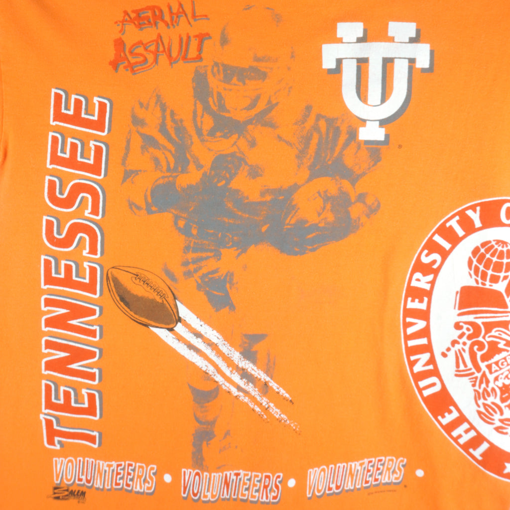 NCAA (Salem) - Tennessee Volunteers Aerial Assault T-Shirt 1990s Large Vintage Retro Football College
