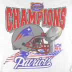 NFL (Delta) - New England Patriots Super Bowl Champs 38th T-Shirt 2004 Large Vintage Retro Football