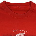 NHL - Detroit Red Wings Helmet T-Shirt 1990s Medium Vintage Retro Hockey