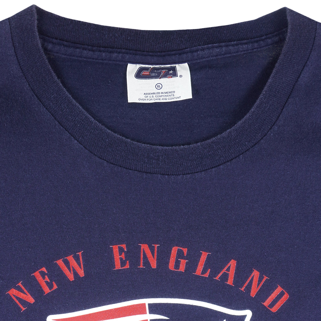 NFL (CSA) - New England Patriots Spell-Out T-Shirt 2000 X-Large Vintage Football