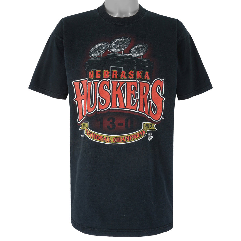 NCAA (Art-Fx) - Nebraska Huskers National Champions T-Shirt 1997 XX-Large Vintage College Football