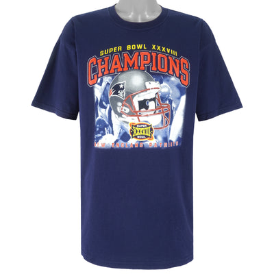 NFL (Gildan) - New England Patriots Super Bowl XXXVIII Champions T-Shirt 2004 X-Large