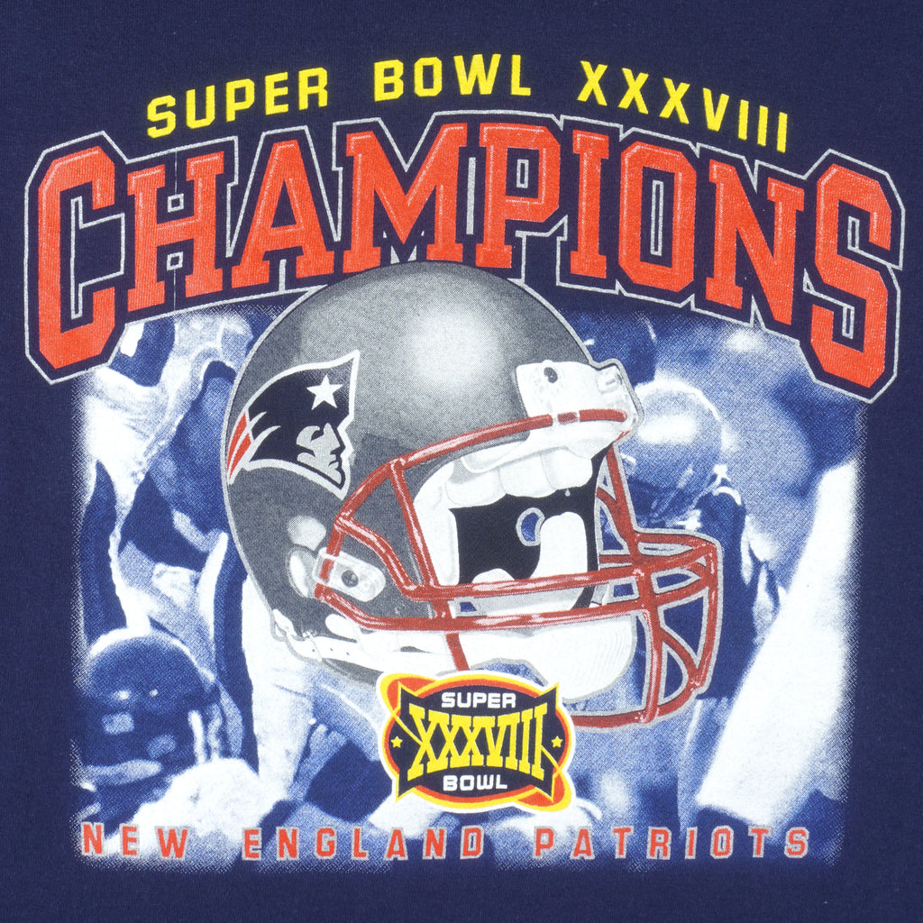 NFL (Gildan) - New England Patriots Super Bowl XXXVIII Champions T-Shirt 2004 X-Large Vintage Football