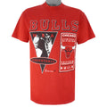 NBA (Hanes) - Chicago Bulls Single Stitch T-Shirt 1990s Large Vintage Retro Basketball