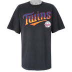 MLB (CSA) - Minnesota Twins Spell-Out with Flames T-Shirt 2002 Vintage Baseball XX-Large
