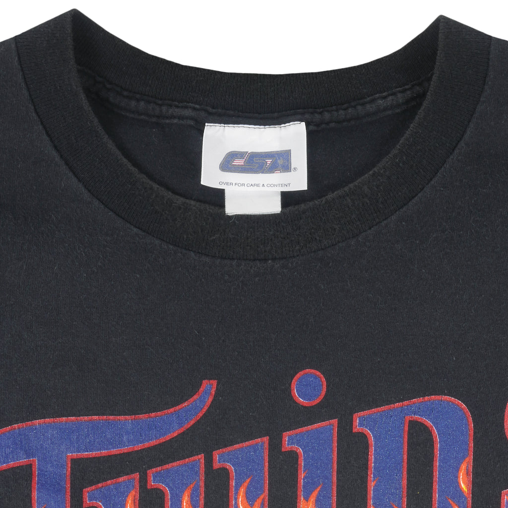 MLB (CSA) - Minnesota Twins Spell-Out with Flames T-Shirt 2002 Vintage Baseball XX-Large