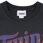 MLB (CSA) - Minnesota Twins Spell-Out with Flames T-Shirt 2002 Vintage Baseball XX-Large