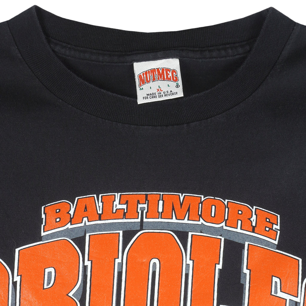 MLB (Nutmeg) - Baltimore Orioles Cal Ripken No.8 T-Shirt 1995 Large Vintage Retro Baseball